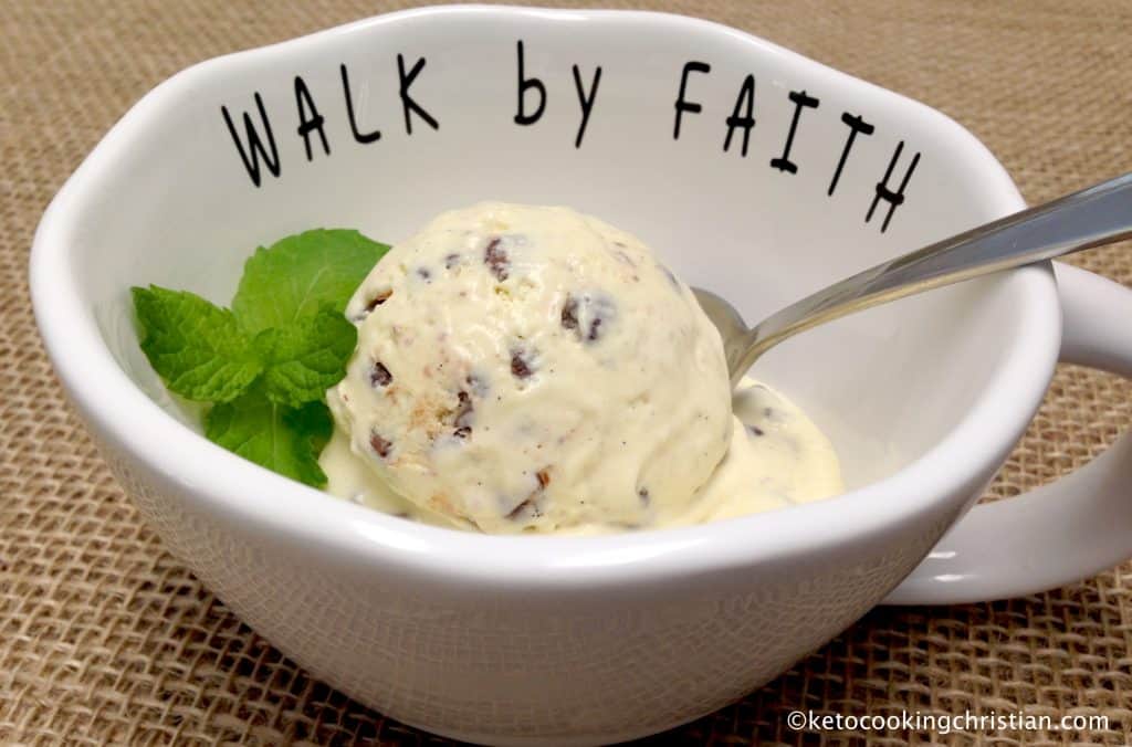 Vanilla Chocolate Chip Ice Cream – Keto and Low Carb
