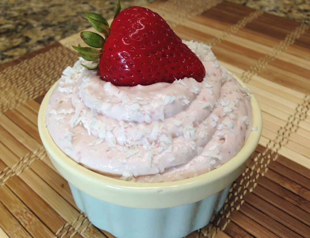 strawberry coconut cream mousse keto and low carb