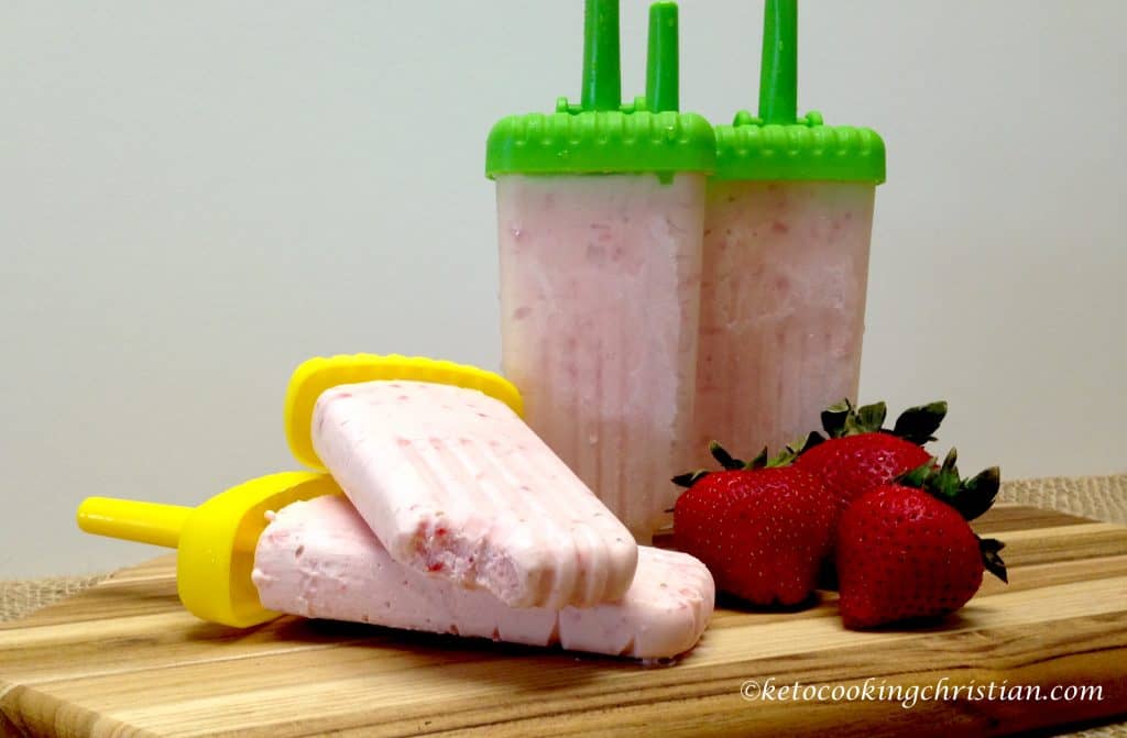 strawberry cheesecake popsicles keto and low carb