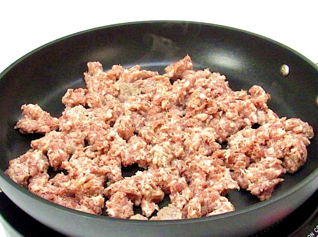 ground sausage in skillet raw