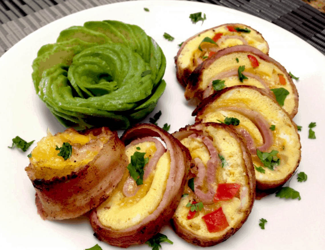 Bacon, Egg and Pepper Pinwheels with Goat Cheese - Keto and Low Carb