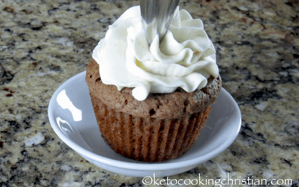 Gingerbread Cupcakes with Cream Cheese Frosting - Keto, Low Carb & Gluten Free