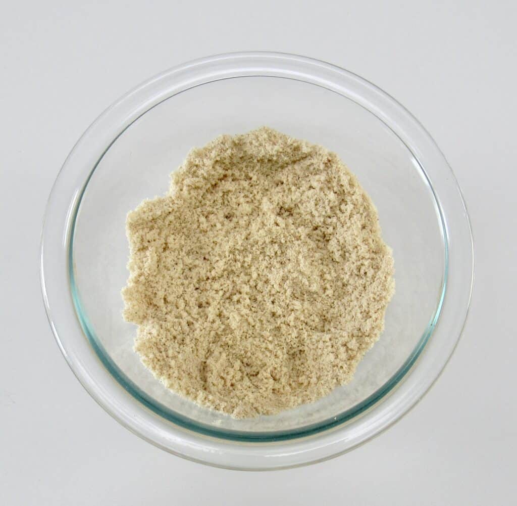 almond flour mix in glass bowl