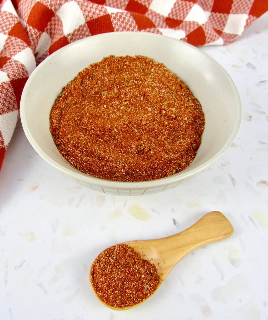 blackened seasoning mix in beige bowl