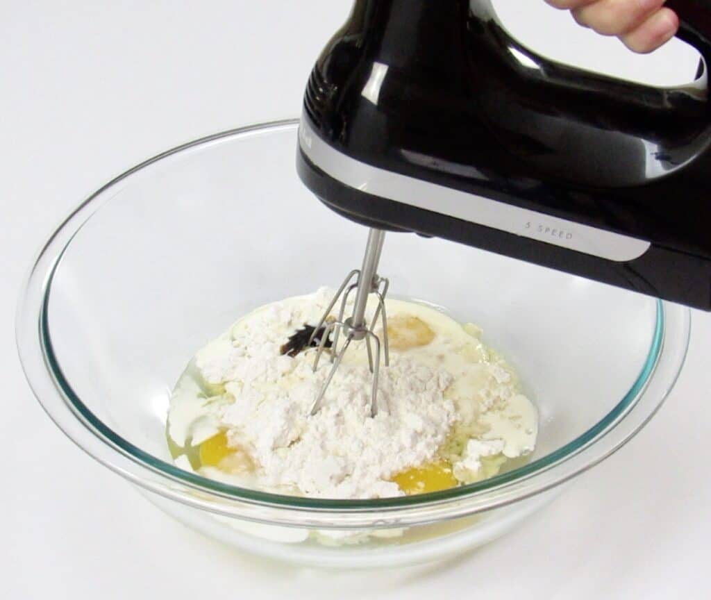 vanilla cupcakes wet ingredients in glass bowl