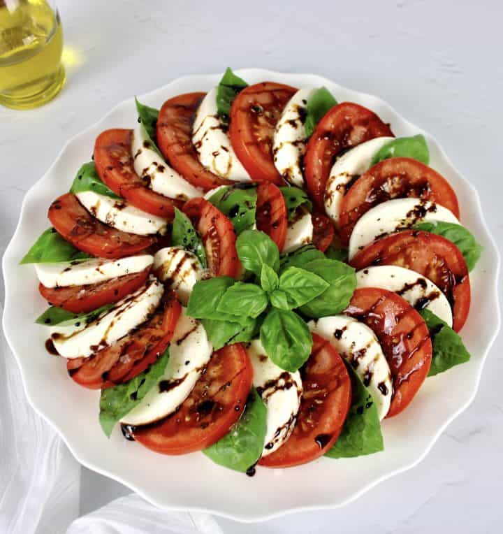 Caprese Salad with Balsamic Reduction - Keto Cooking Christian