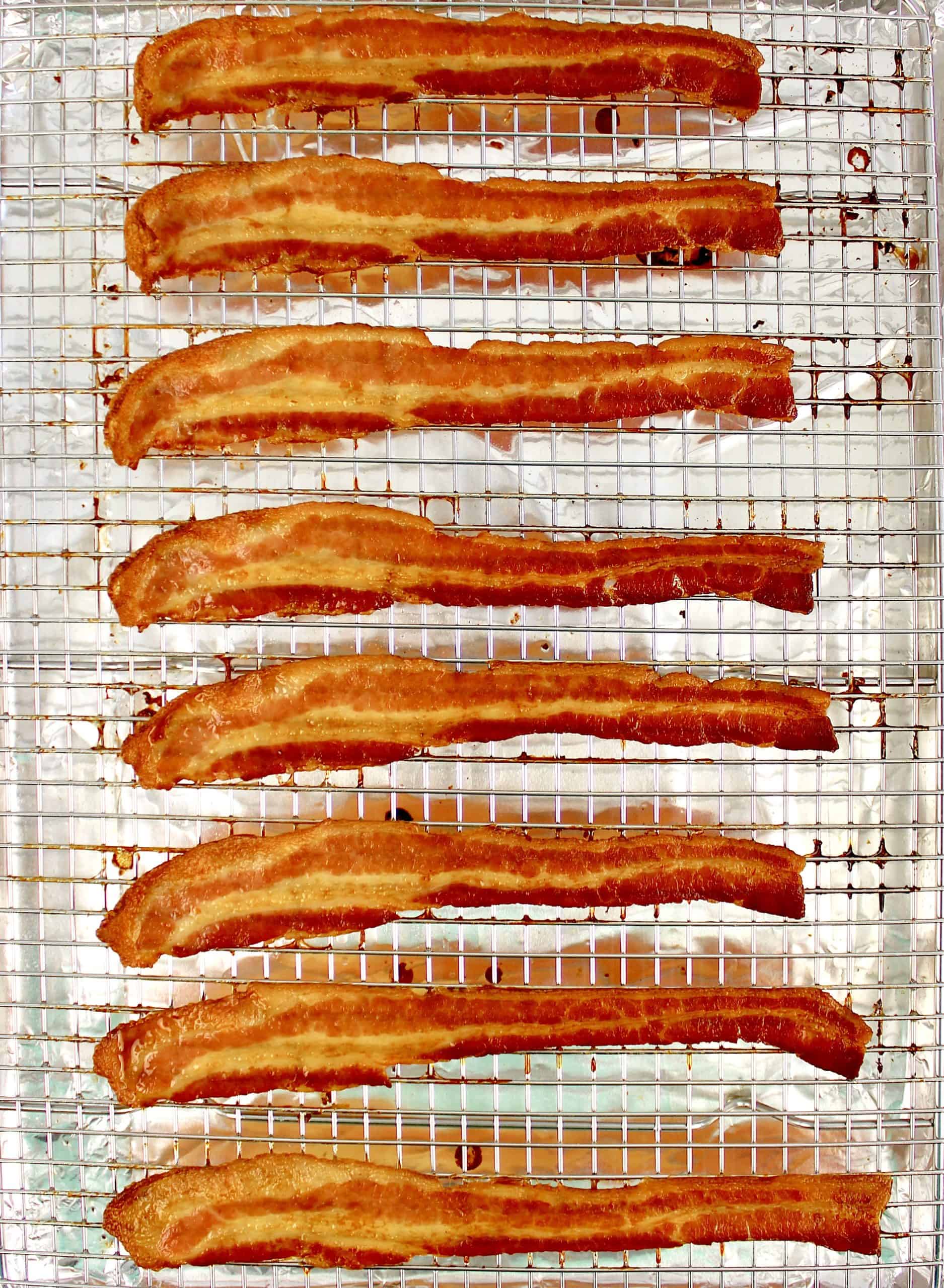 slices of cooked bacon on wire rack