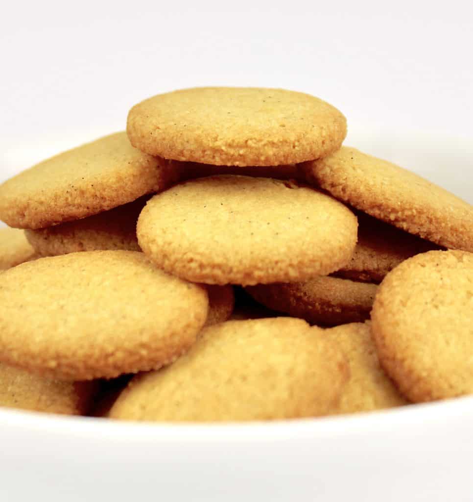 Keto Vanilla Wafers piled up in white bowl