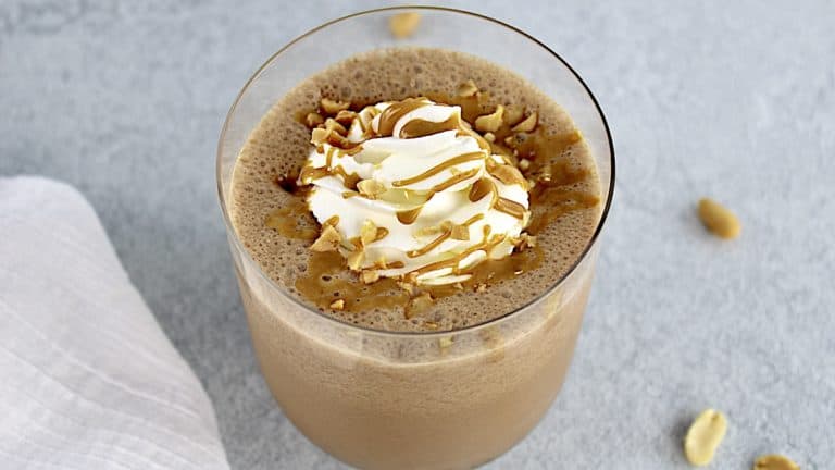 9 Deliciously Sippable Keto Drinks and Smoothies