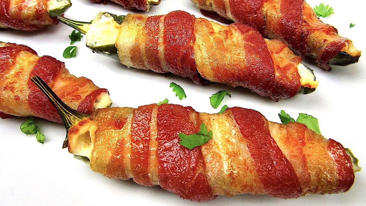 Close Up of Air Fryer Bacon Wrapped Jalapeño Poppers