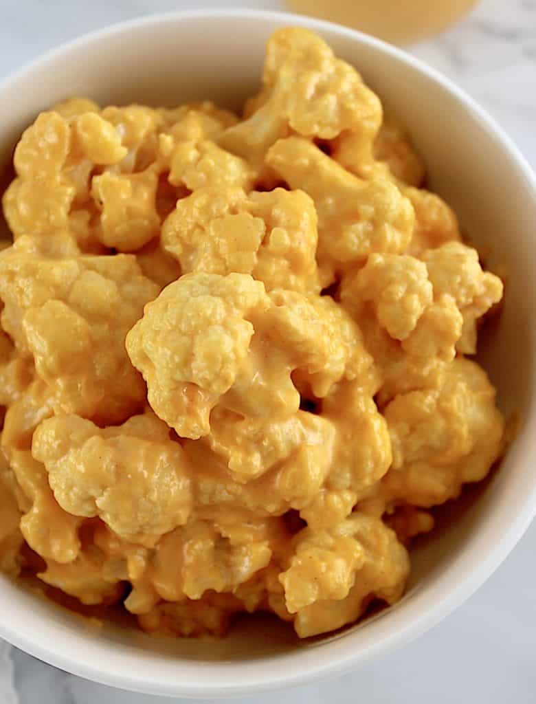 closeup of Buffalo Cauliflower Mac and Cheese in white bowl