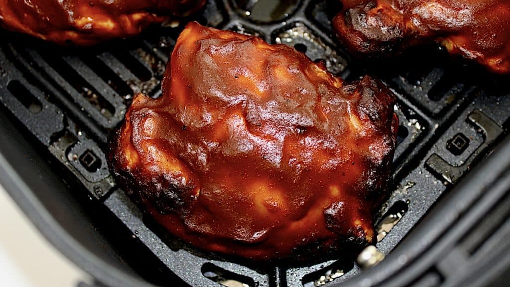 Low Carb Meal Plan: Menu, Tips, Eating Out, and Shopping List