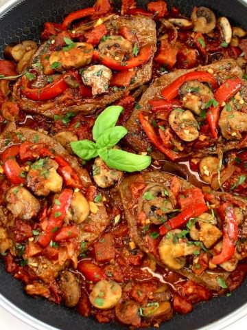 Steak Pizzaiola in hexclad skillet