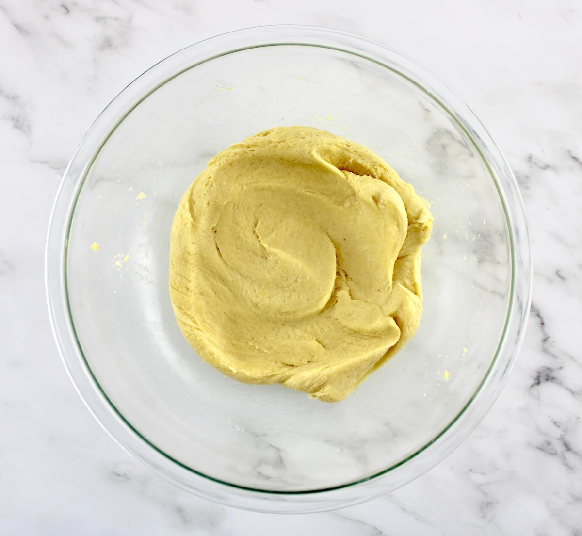 fathead dough in glass bowl