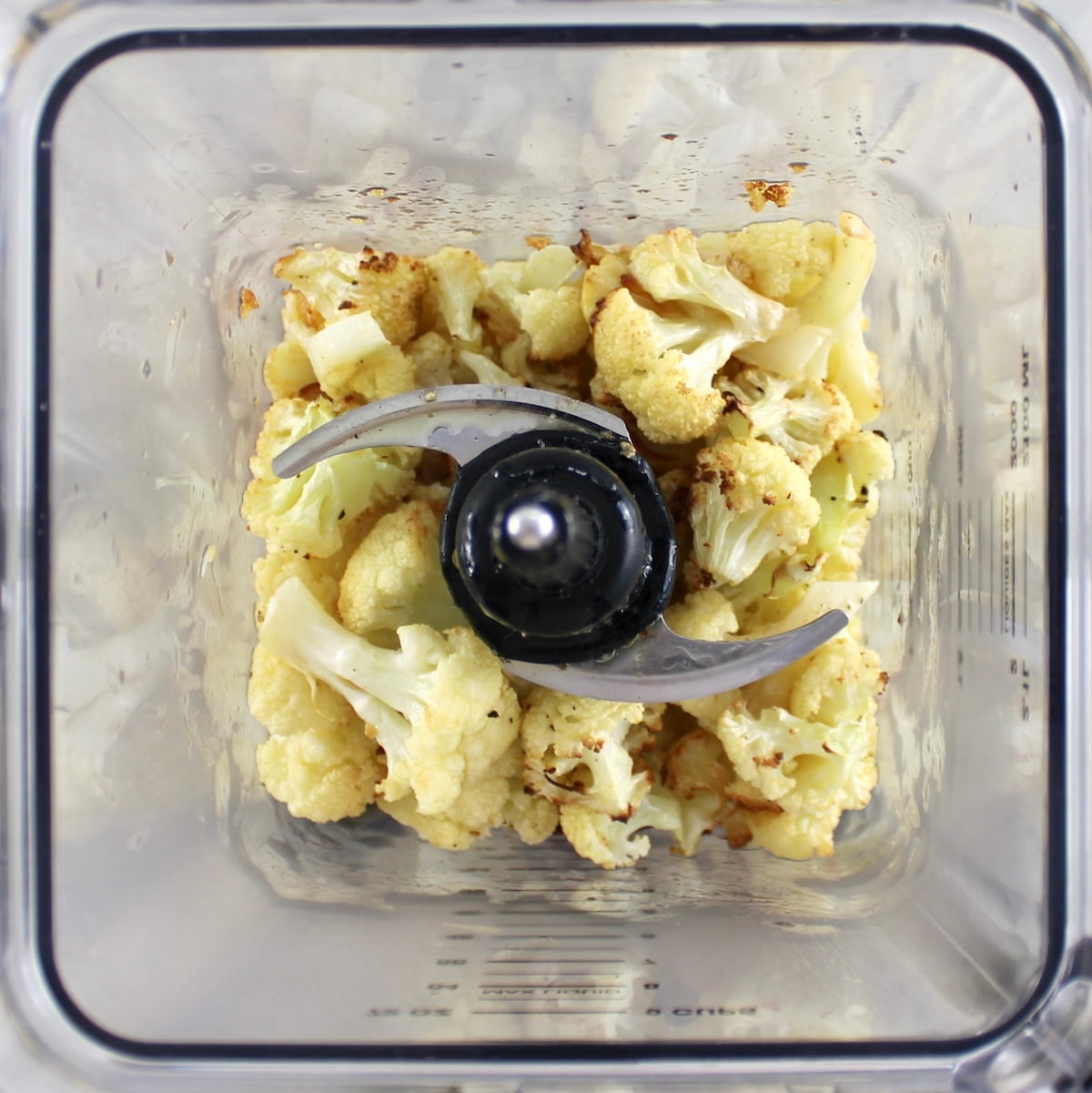 roasted cauliflower florets in blender